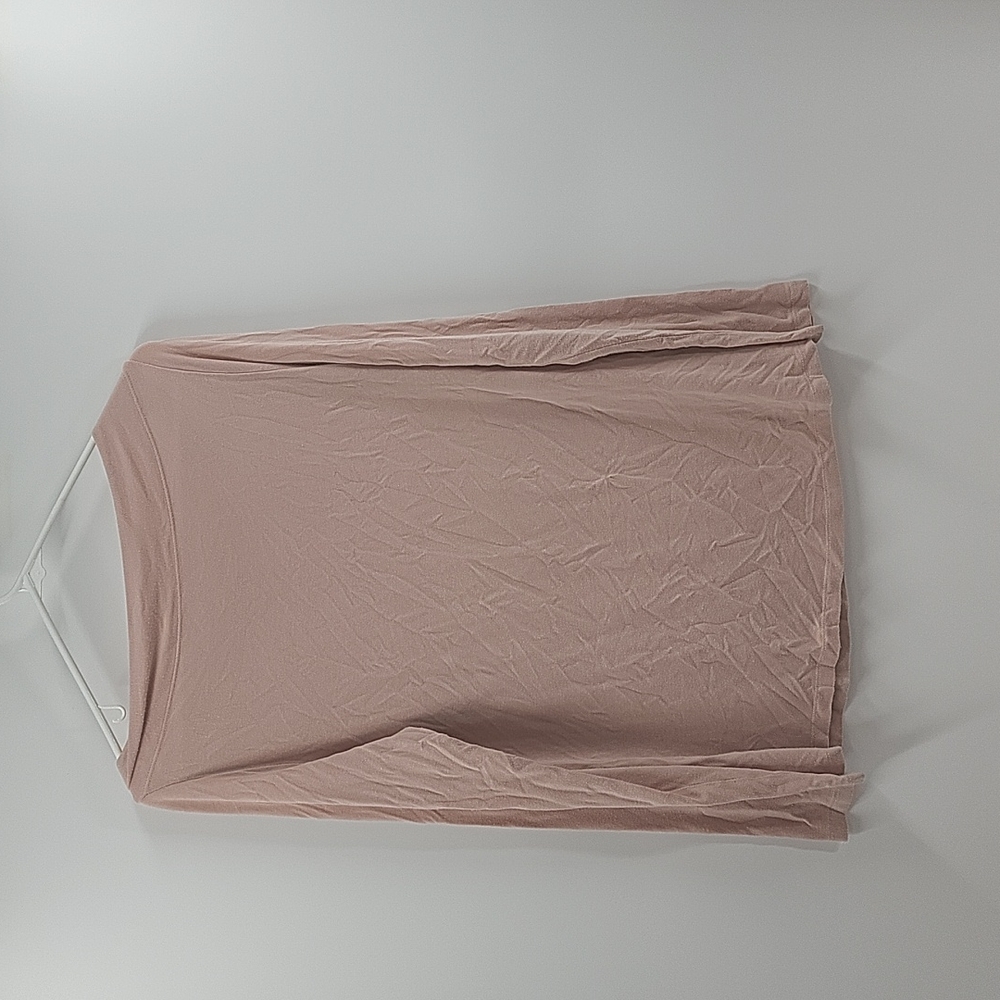 Soft surroundings pale pink long-sleeved top - Picture 2 of 5